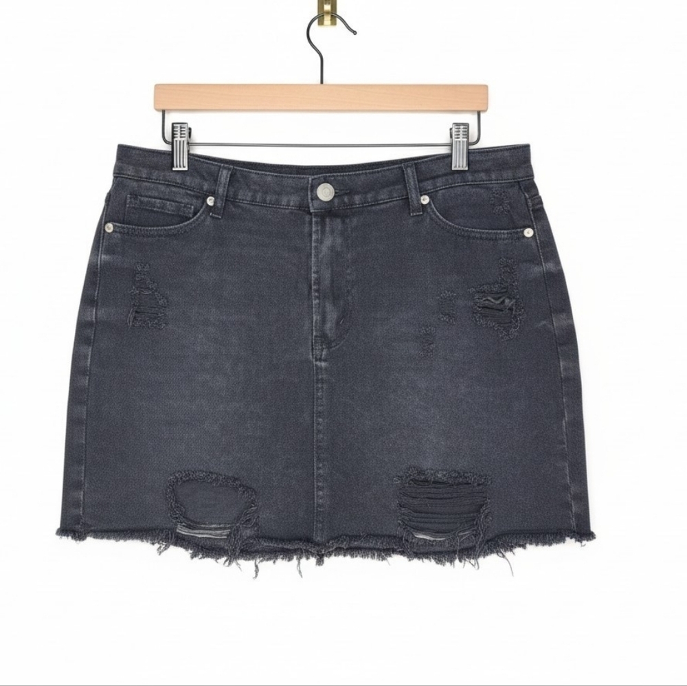 Forever 21 Plus Distressed Denim Mini Skirt in Black Size 12